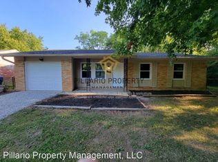 9426 E Rochelle Dr, Indianapolis, IN 46235