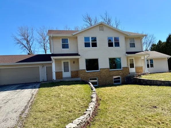 14535 W Janice Pl, New Berlin, WI 53151