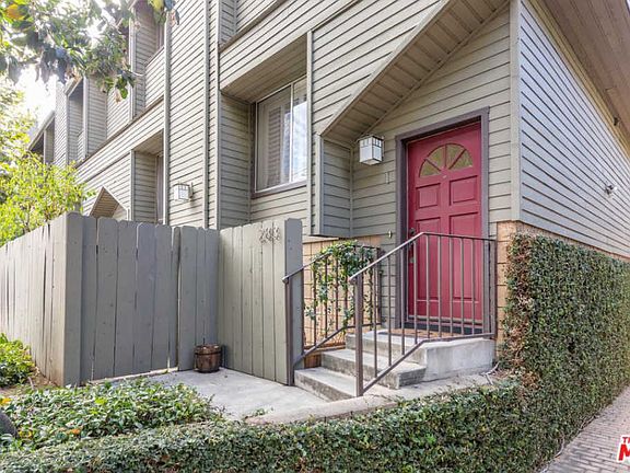 3rd image of 283 S Hudson Ave APT 1