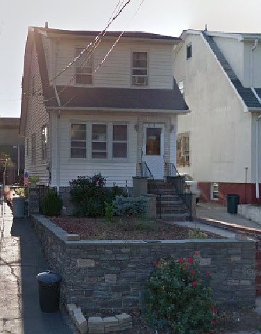 1st image of 3015 Mickle Ave
