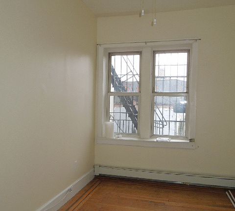 5th image of 761 Washington Ave #1