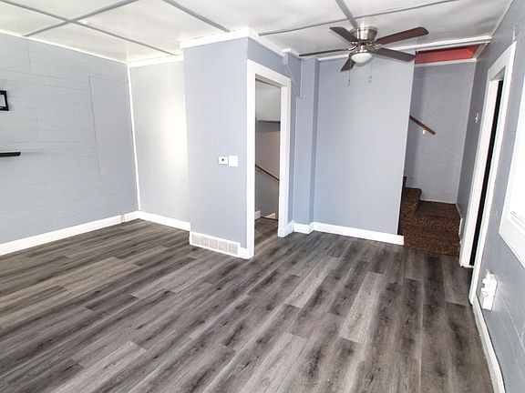 5th image of 712 Upton Ave