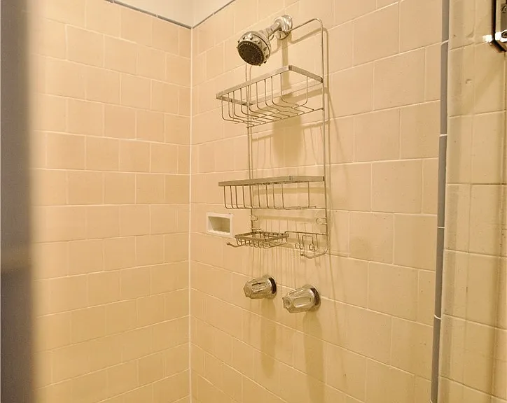 435 N Van Ness Ave — Photo 13