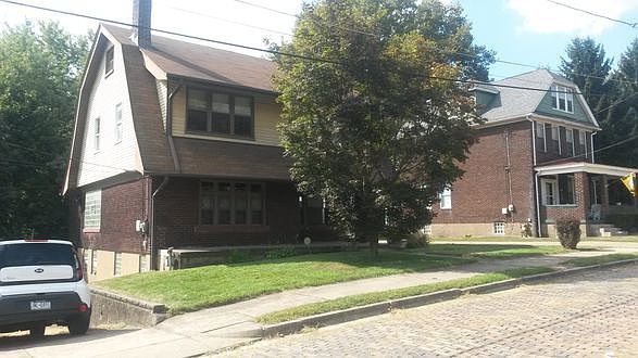 2nd image of 409 Boyd St