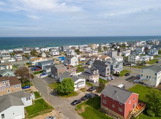 9 10th St #B, Salisbury, MA 01952
