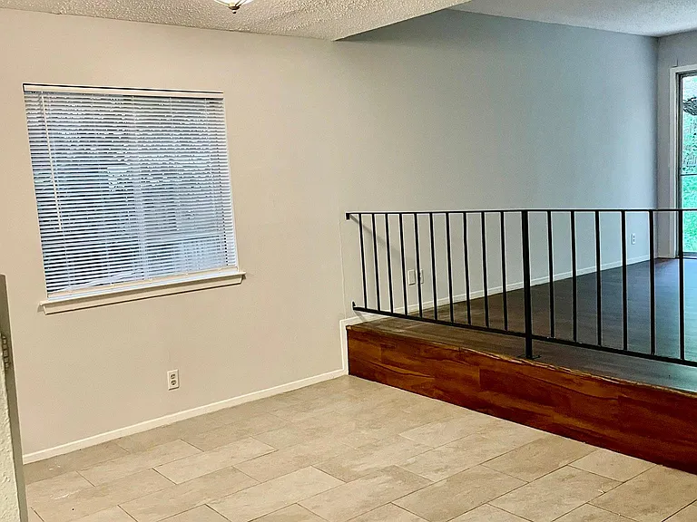 8104 Sonnet Ave — Photo 8