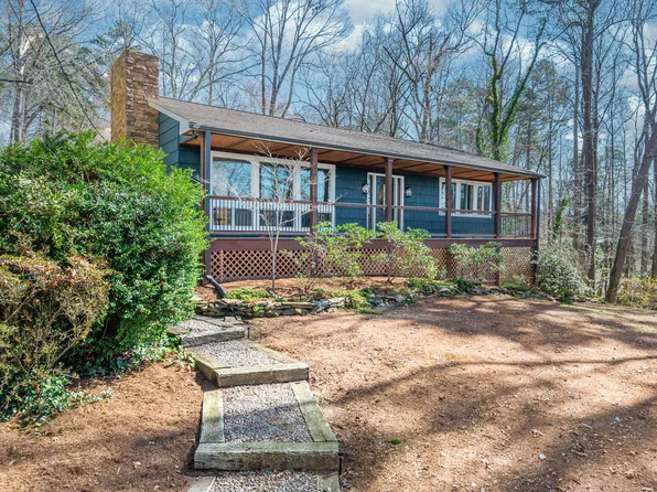 1109 Sourwood Cir, Chapel Hill, NC 27517