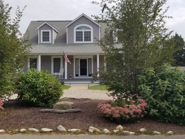 57 Benson Ave, Westerly, RI 02891