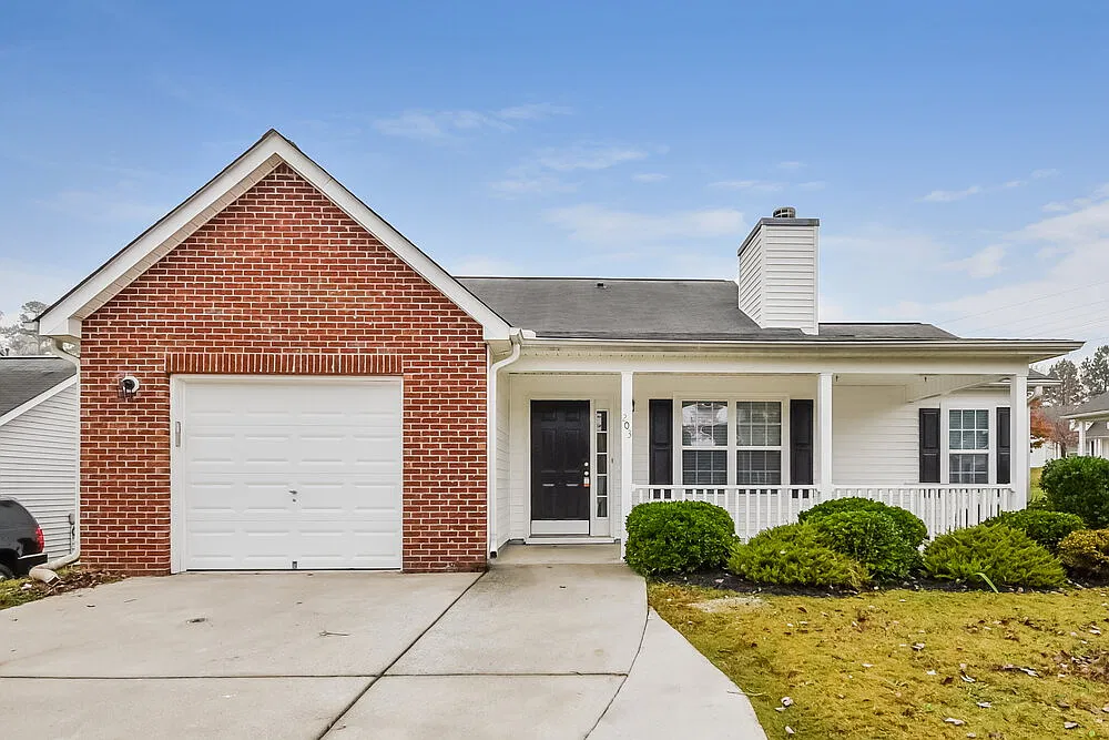 3 bed, 2.0 bath, 1496 sqft, $2,760 — Photo 1