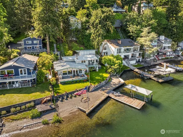 1820 W Lake Sammamish Parkway NE, Bellevue, WA 98008