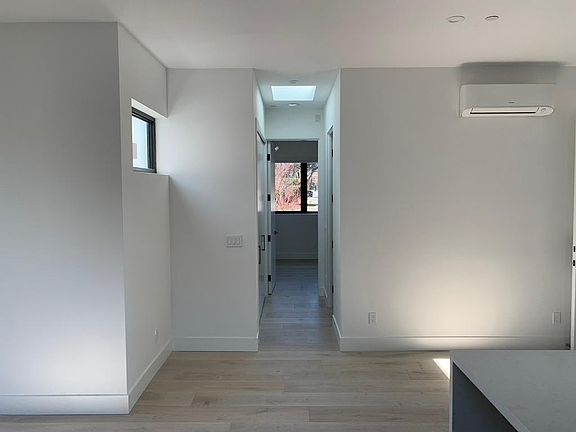 2nd image of 150A Catalina Ct