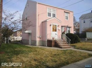 367 Maple Ave, Lyndhurst, NJ 07071