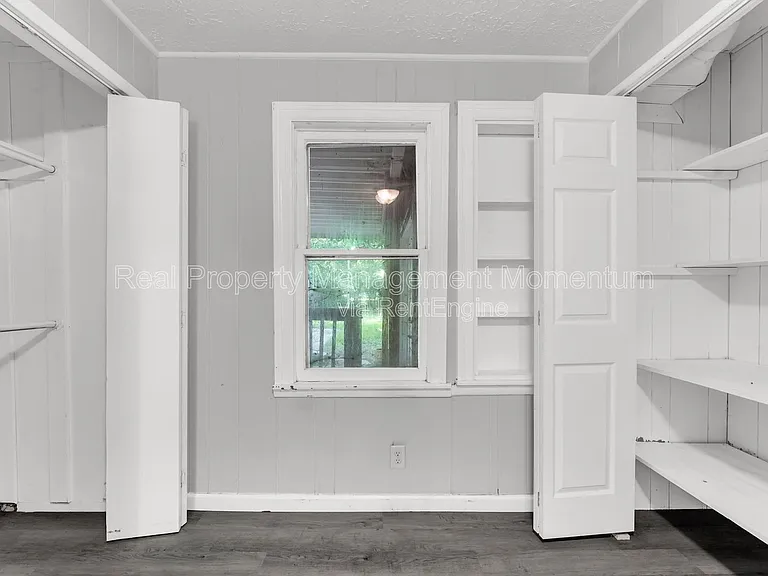 2804 W Washita St — Photo 15