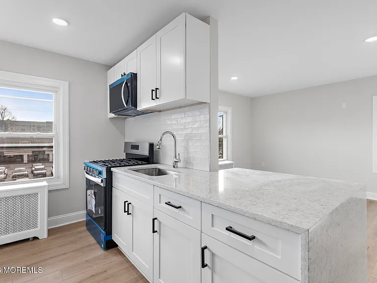 260 Main St #2 — Photo 11
