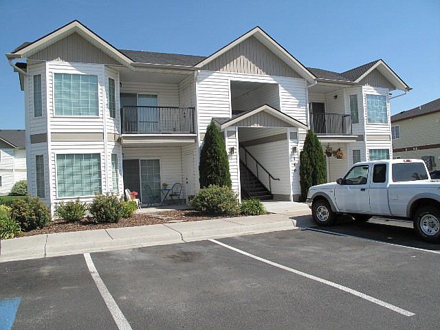 1st image of 160 Clubhouse Cir #17
