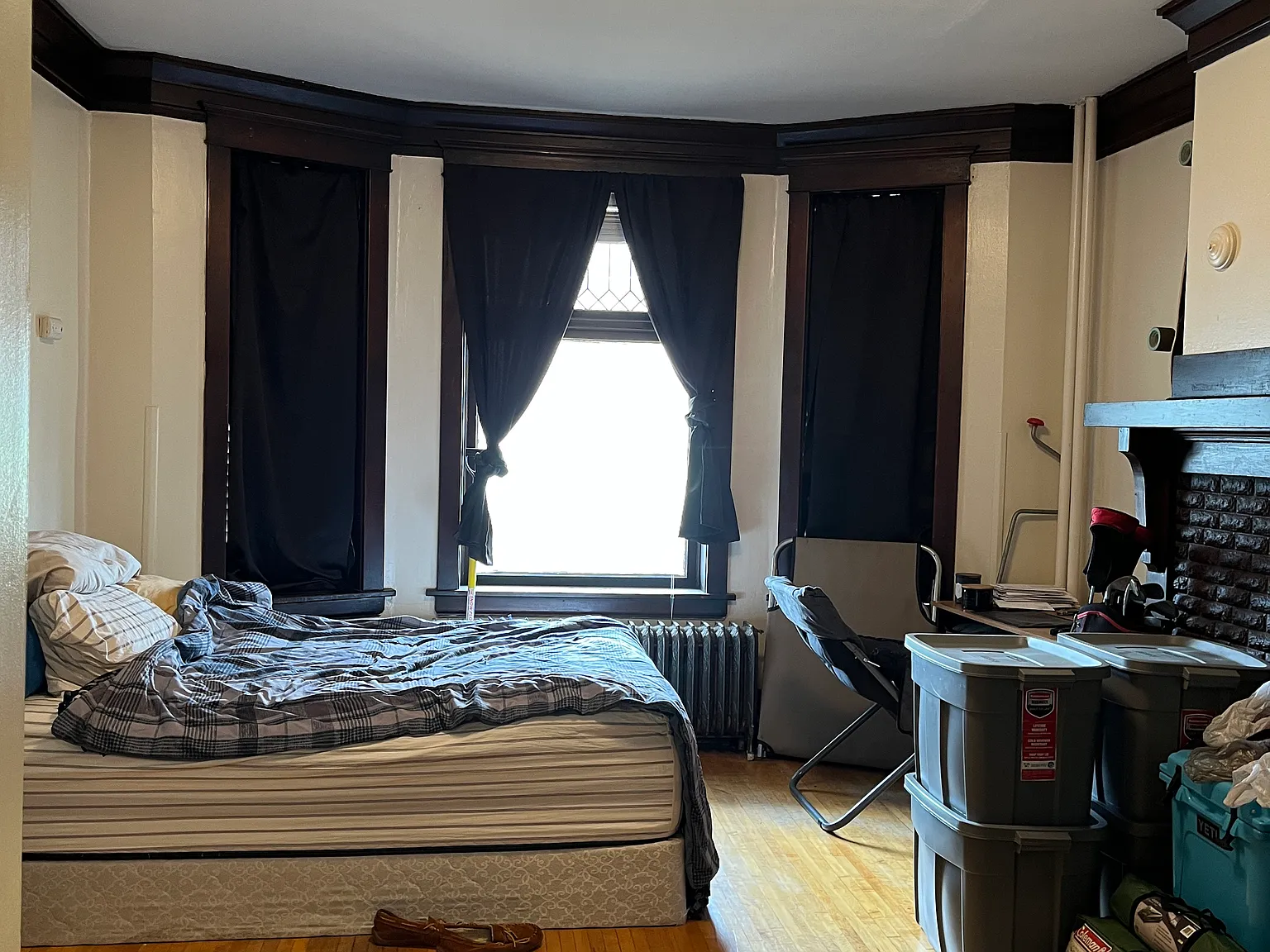Studio, 335 sqft, $1,075 — Photo 2