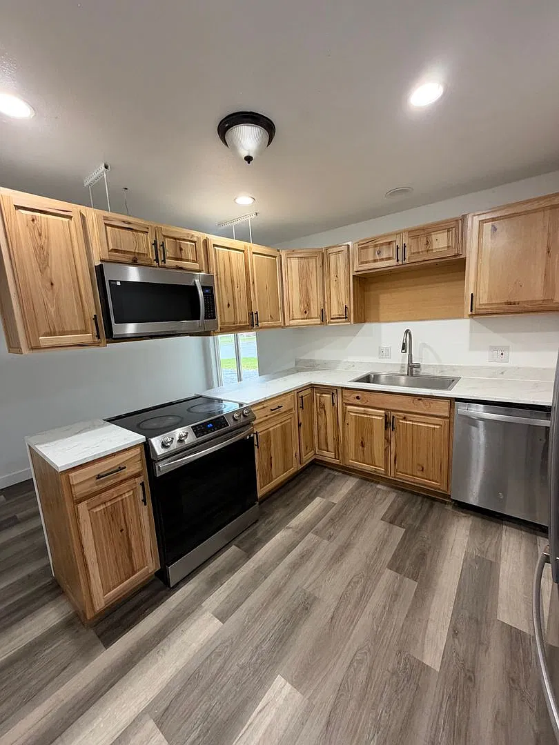 3926 E 3rd Ave - NN50/50 — Photo 1