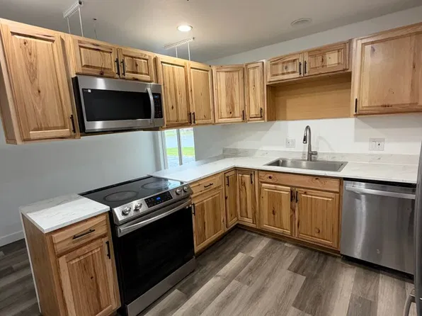 3926 E 3rd Ave - NN50/50, 3926 E 3rd Ave APT 3, Anchorage, AK 99508