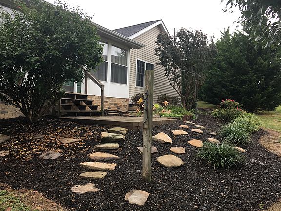 4th image of 1661 Amanda Dr