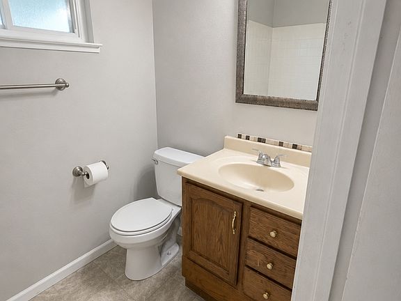 5th image of 1509 Debbra Way