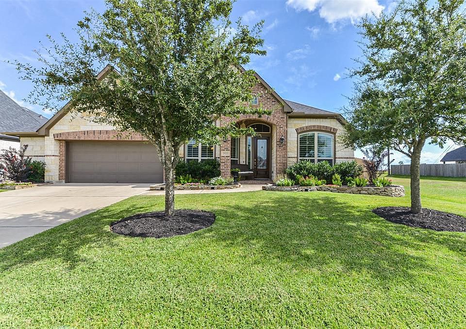 1st image of 29223 Wood Lily Dr