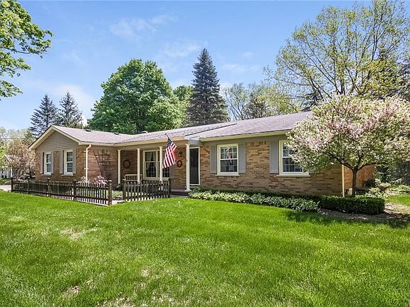 2nd image of 45333 Galway Dr