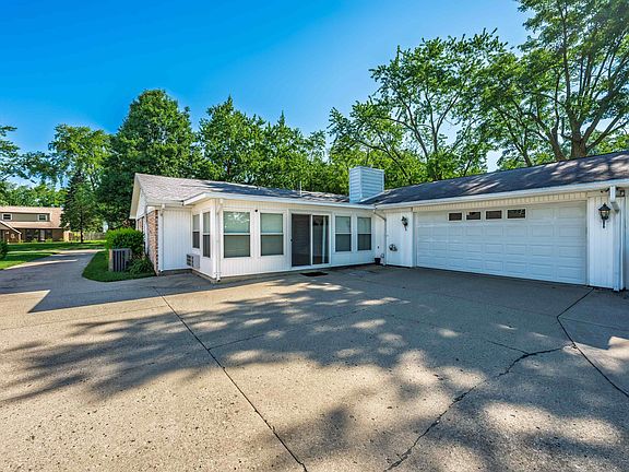 5th image of 3005 W Twickingham Dr