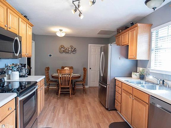 5th image of 1220 Mimosa Dr