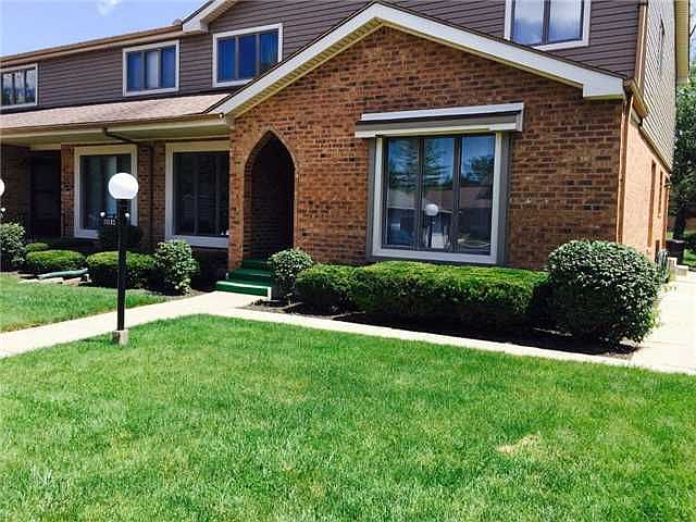 1st image of 11133 Riverbend Ct W