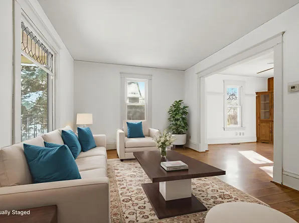 1187 Dale St N, Saint Paul, MN 55117