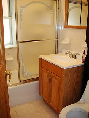 Rented by Avanguard Realty Corp | media 9