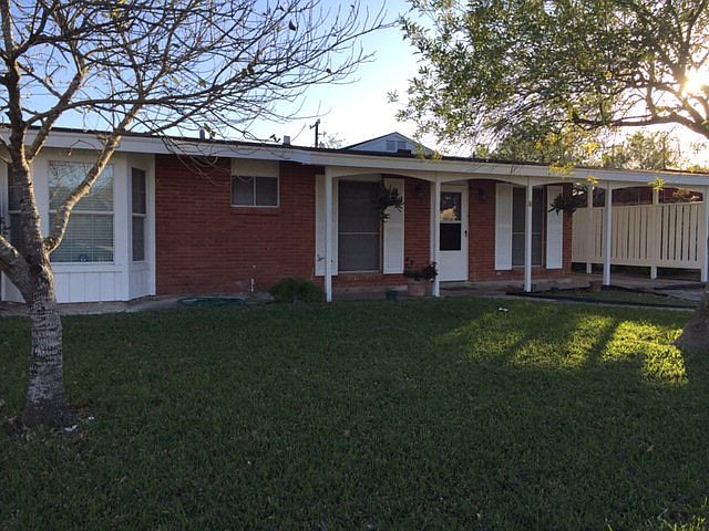 1st image of 24 Evergreen Dr