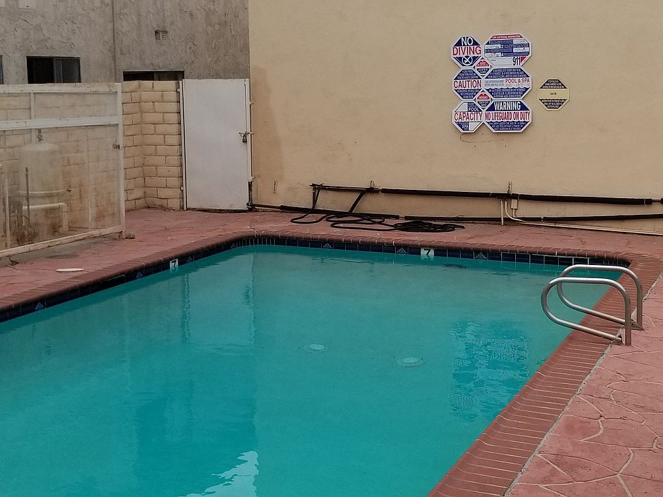 2nd image of 15525 Nordhoff St #4194659