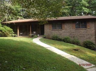 110 Deer Path Dr, Mills River, NC 28759