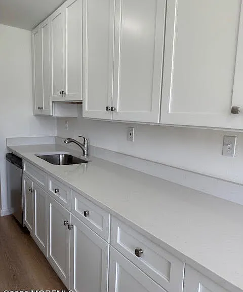 35 Manchester Ct #D — Photo 15