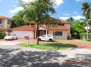 16582 NW 83rd Pl, Miami Lakes, FL 33016