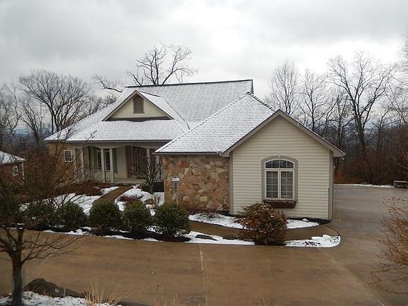 2nd image of 2040 Timbercrest Dr