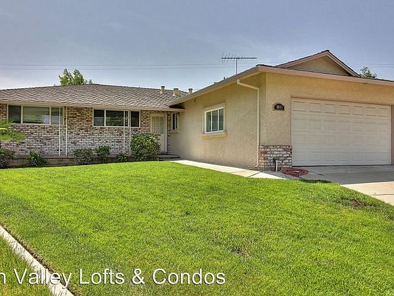 2nd image of 1014 Lanark Ct