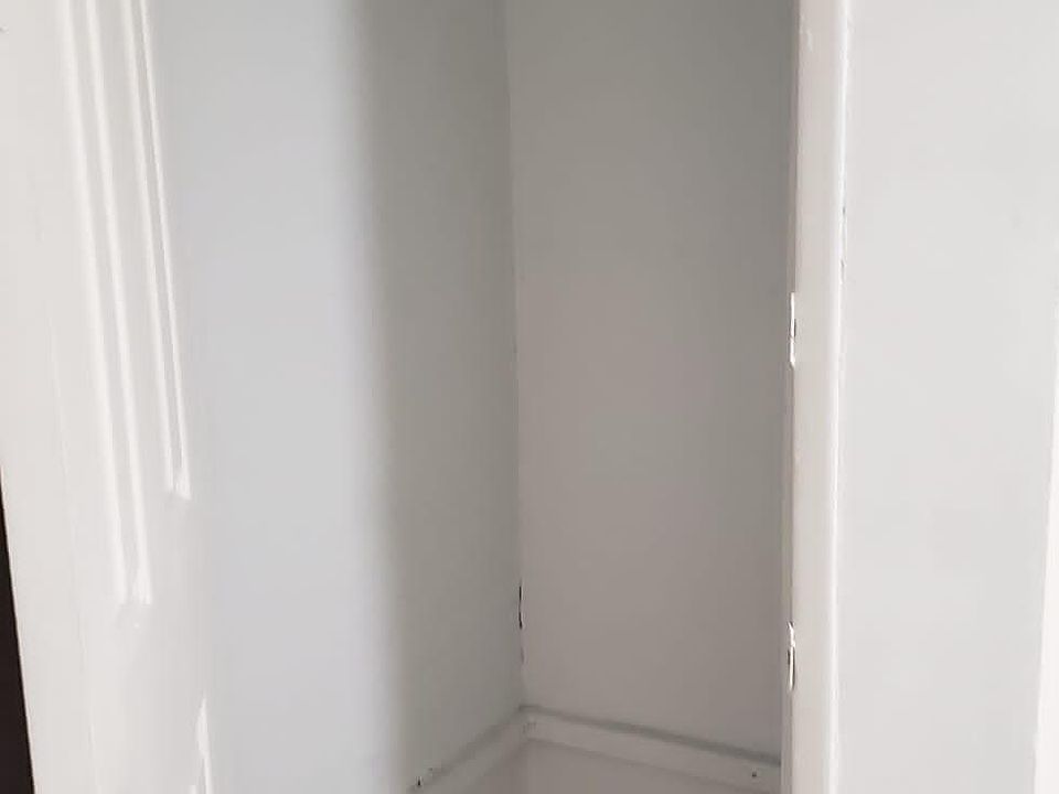 2nd image of 119 1146th St