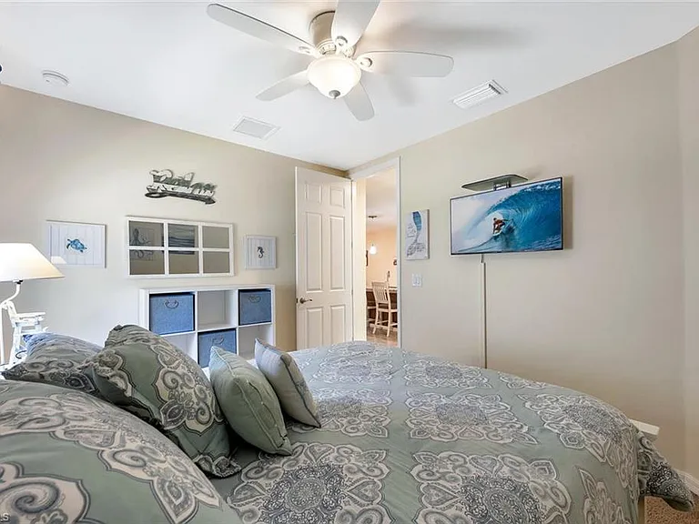 14940 Edgewater Cir — Photo 22