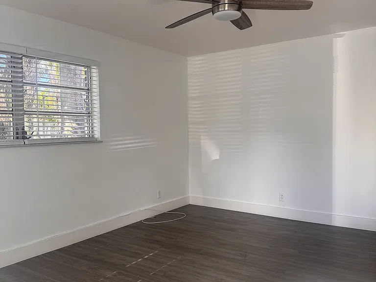 4140 SW 24th Ct #1 — Photo 4