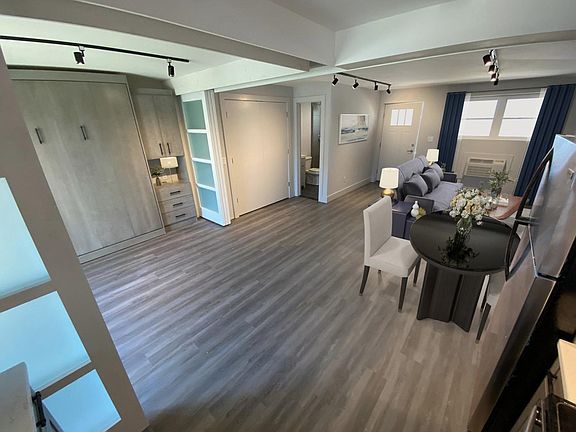 5th image of 333 Ocean Blvd APT 19