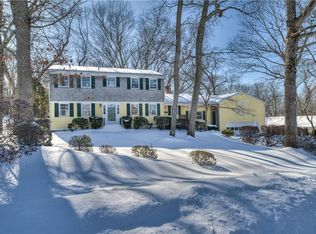 6 Contour Rd, Warwick, RI 02886