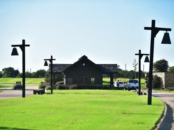 11 Dublin Cir #D, Gordonville, TX 76245