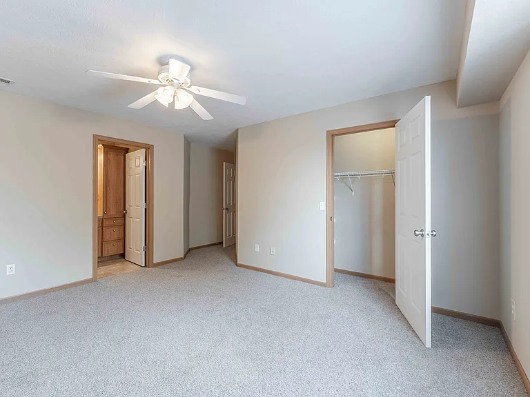 Oakwood Heights Townhomes — Photo 124