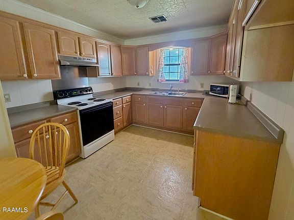 4th image of 1203 W 4th St