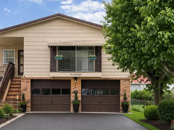 128 Kentucky Ave, South Williamson, KY 41503