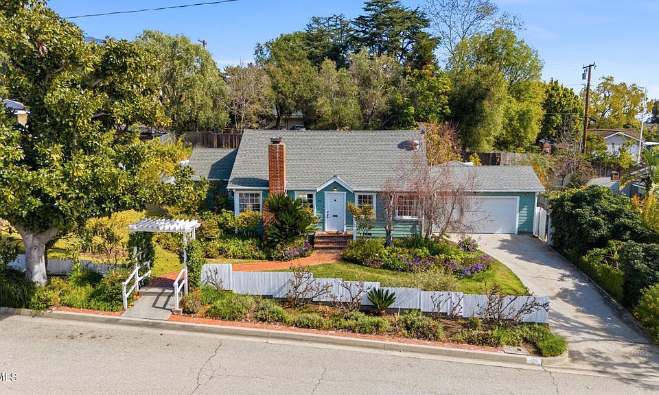 1st image of 320 Toyon Rd