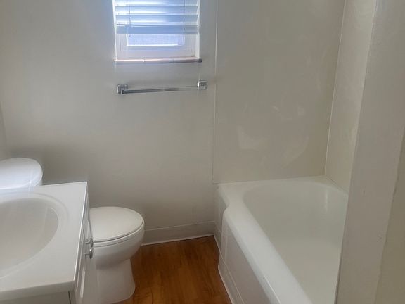 4th image of 925 S Pearl St APT 5