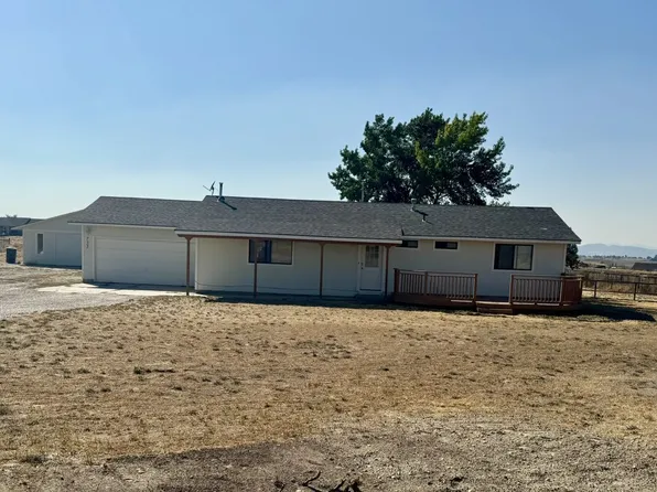 755 Devon Dr, Spring Creek, NV 89815